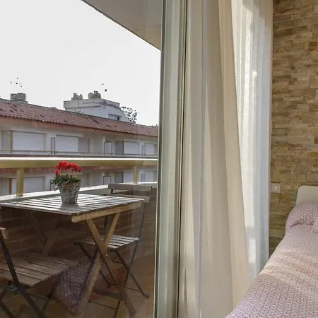 Apartment Loft Zona Fenals, Lloret De Mar. Lloret de Mar