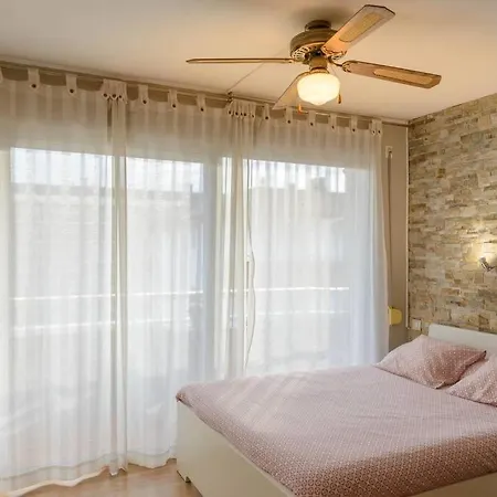 Loft Zona Fenals, Lloret De Mar. *